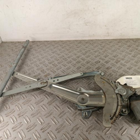 Leve vitre electrique avant gauche SUZUKI SX4 1 Photo n°1