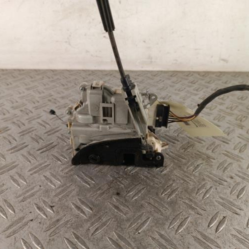 Serrure arriere gauche SEAT ALTEA
