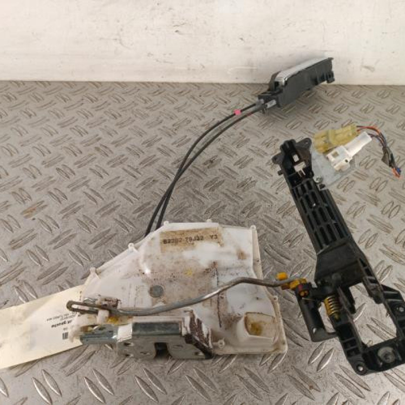 Serrure avant gauche SUZUKI SX4 1