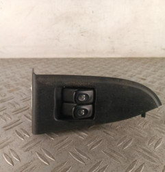 Interrupteur de leve vitre avant gauche RENAULT KANGOO 1 Photo n°1