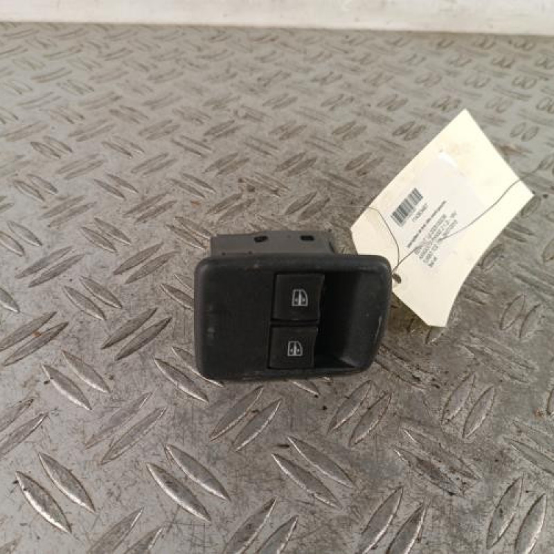 Interrupteur de leve vitre avant gauche RENAULT KANGOO 2