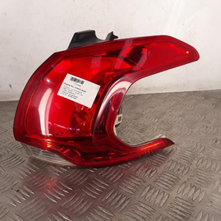Platine feu arriere droit PEUGEOT 2008 1 Photo n°1