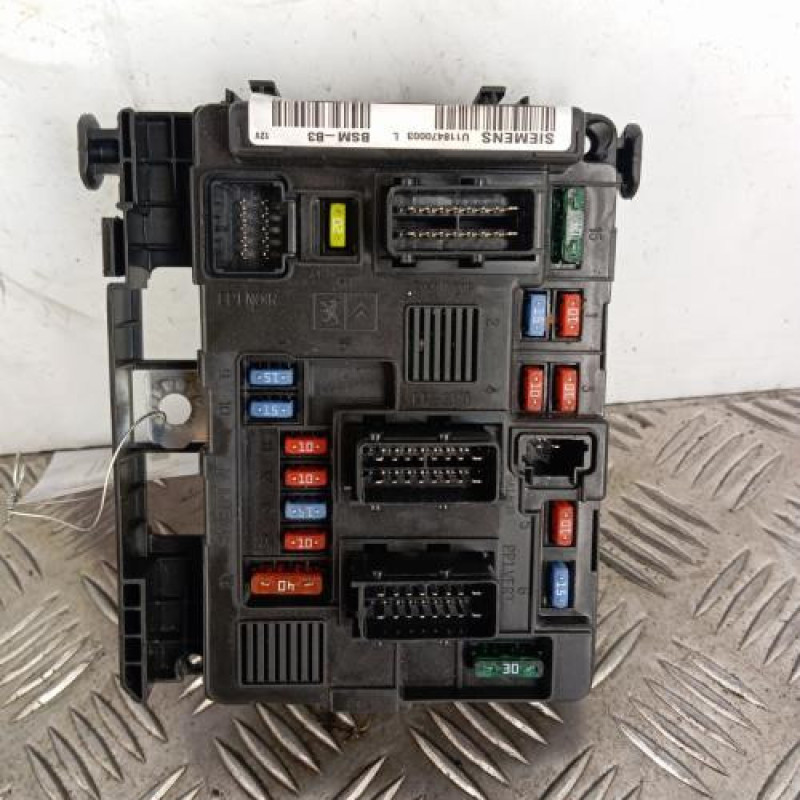 Boitier servitude moteur (BSM) CITROEN XSARA PICASSO Boitier servitude moteur (BSM) CITROEN XSARA PICASSO