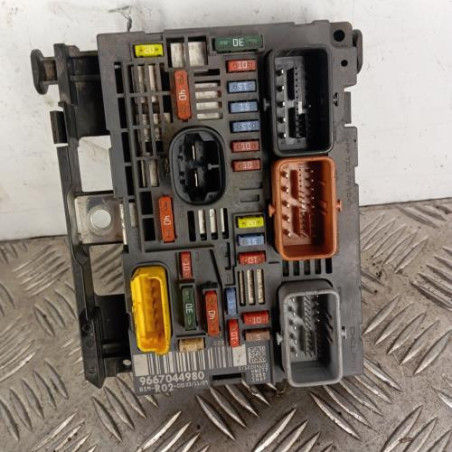 Boitier servitude moteur (BSM) PEUGEOT 3008 1