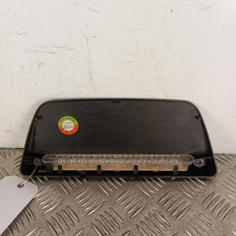 Feu arriere stop central RENAULT LAGUNA 1 Feu arriere stop central RENAULT LAGUNA 1