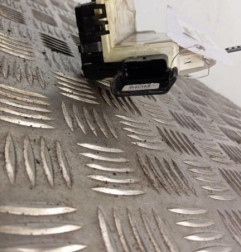 Serrure avant droit PEUGEOT 5008 1 Photo n°3