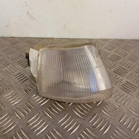 Optique avant secondaire droit (feux)(clignotant) PEUGEOT 106 Photo n°1