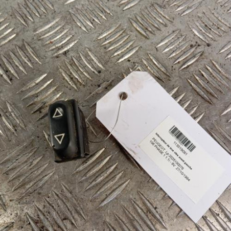 Interrupteur de leve vitre avant gauche PEUGEOT 106 Photo n°1