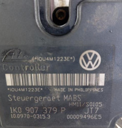 Bloc ABS (freins anti-blocage) VOLKSWAGEN GOLF PLUS Photo n°4