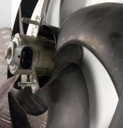 Moto ventilateur radiateur PEUGEOT 206 Photo n°3