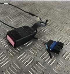 Attache ceinture avant droit DACIA DUSTER 1