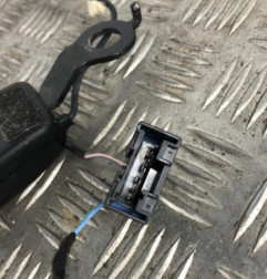 Attache ceinture avant droit DACIA DUSTER 1 Photo n°3