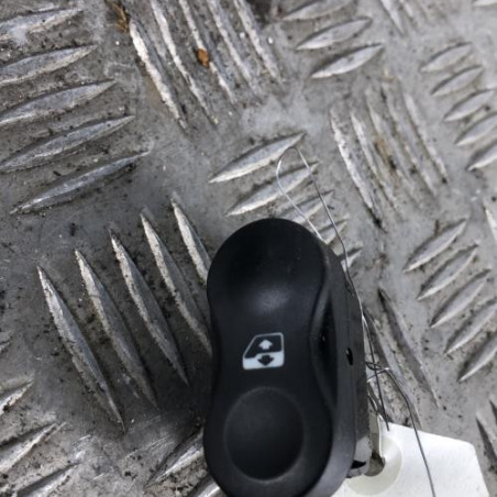 Interrupteur de leve vitre avant droit DACIA DUSTER 1 Photo n°1