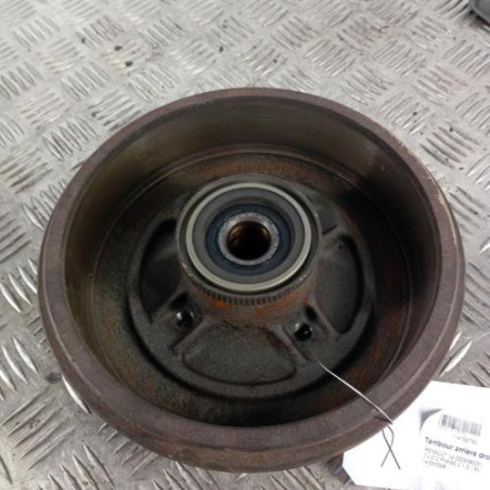 Tambour arriere droit RENAULT CLIO 2