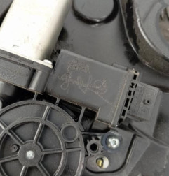 Leve vitre electrique arriere droit ALFA ROMEO GIULIETTA 2 Photo n°4