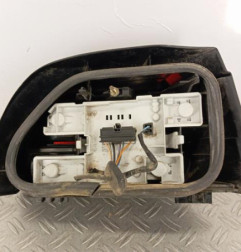 Feu arriere principal gauche (feux) RENAULT CLIO 1 Photo n°3