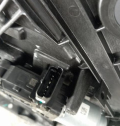 Leve vitre electrique avant droit HYUNDAI I 30 3 Photo n°3