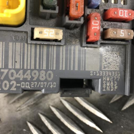 Boitier servitude moteur (BSM) PEUGEOT 5008 1