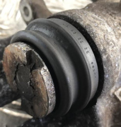 Etrier arriere gauche (freinage) PEUGEOT 307 Photo n°3