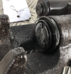 Etrier arriere gauche (freinage) RENAULT ESPACE 5 Photo n°4