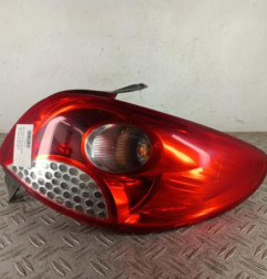 Feu arriere principal droit (feux) PEUGEOT 206+ Photo n°1