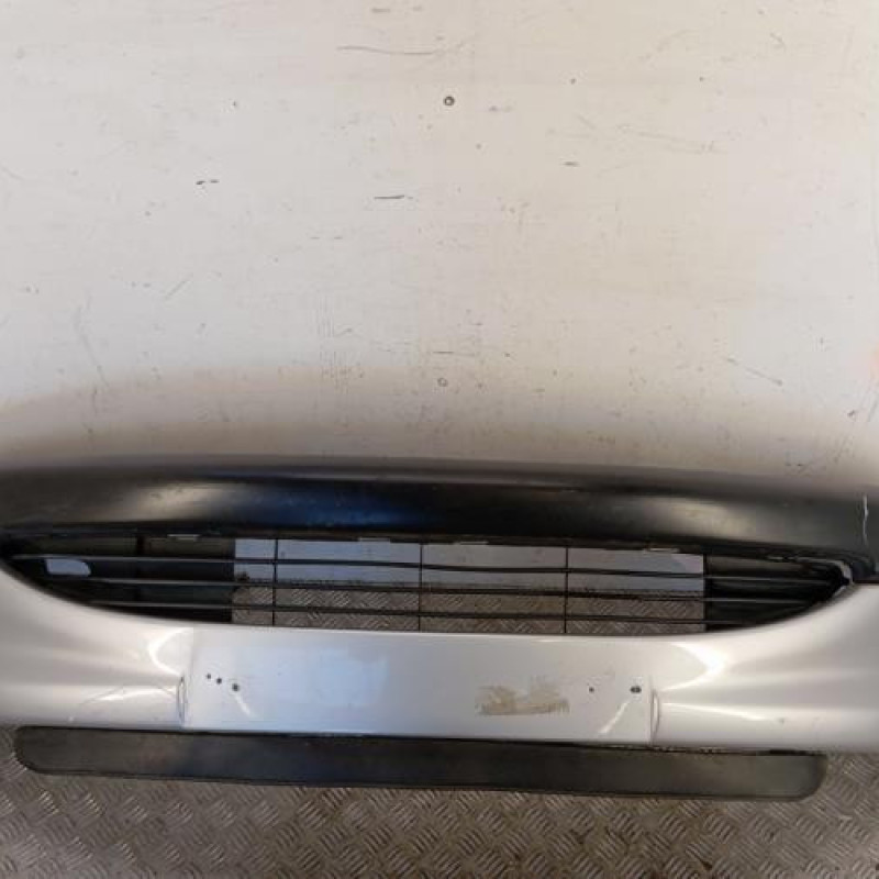 Pare choc avant PEUGEOT 206