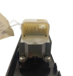 Interrupteur de leve vitre avant gauche TOYOTA YARIS 3 Photo n°3