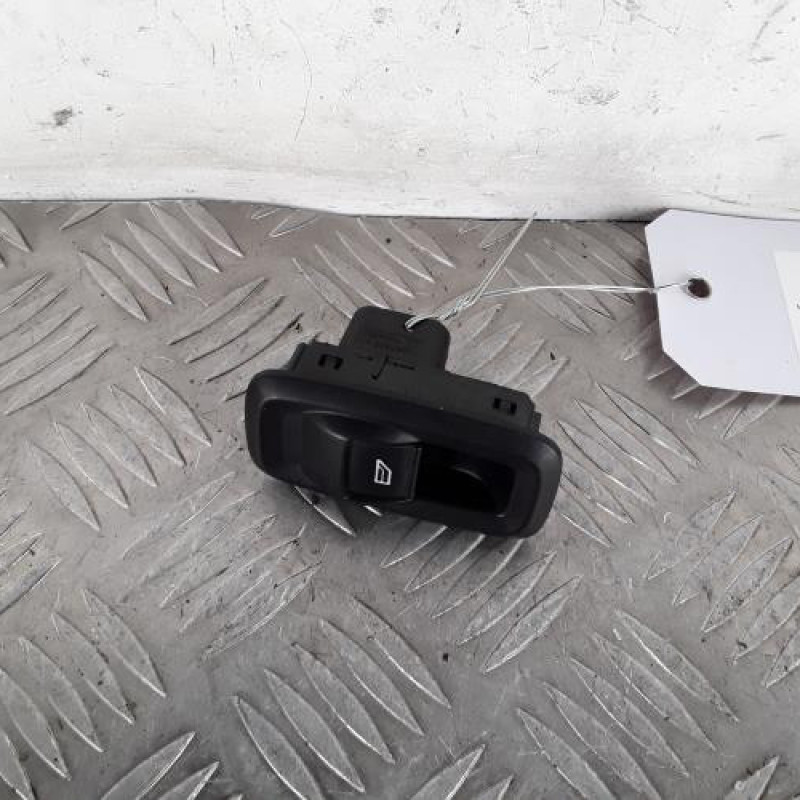 Interrupteur de leve vitre avant droit FORD ECOSPORT