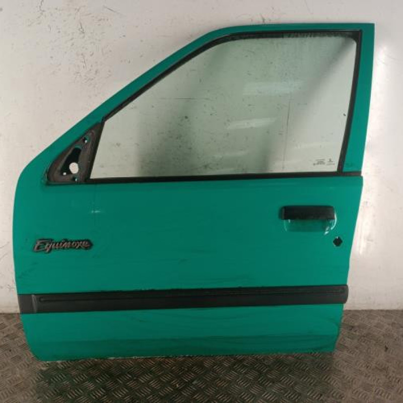 Porte avant gauche PEUGEOT 106