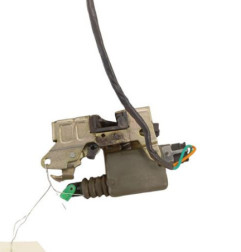 Serrure avant droit RENAULT R19