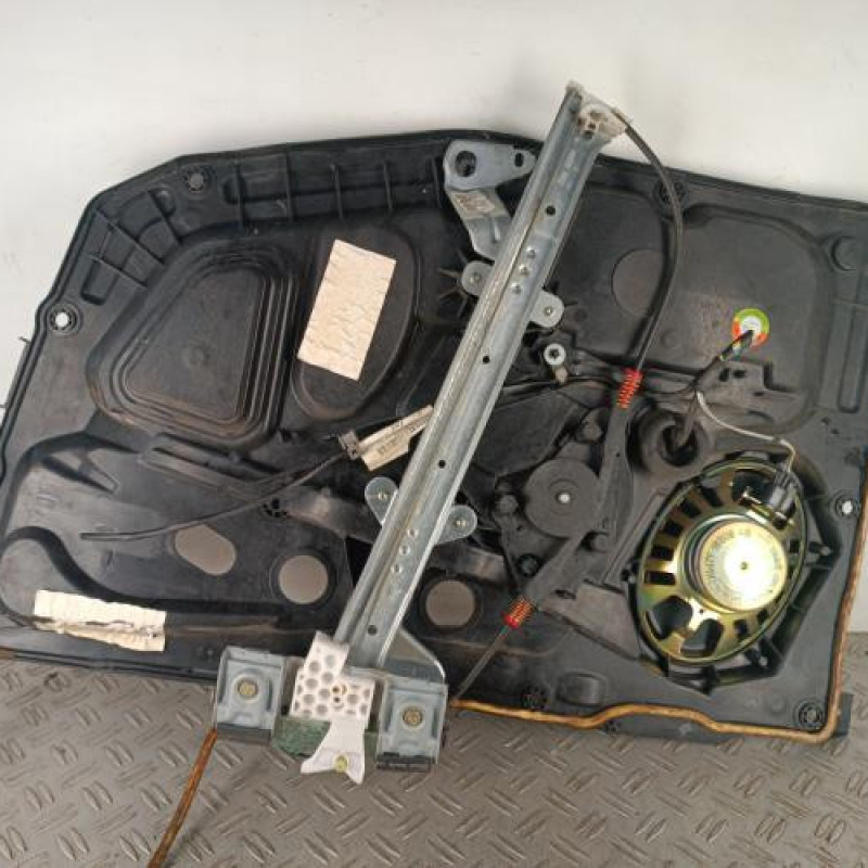Leve vitre electrique avant gauche FORD FIESTA 5