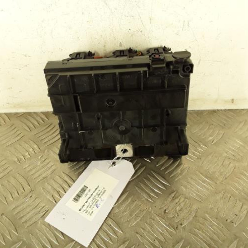 Boitier servitude moteur (BSM) PEUGEOT 308 1 SW Boitier servitude moteur (BSM) PEUGEOT 308 1 SW
