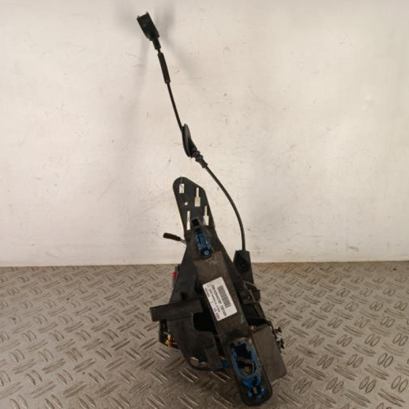 Serrure arriere gauche FORD FIESTA 5