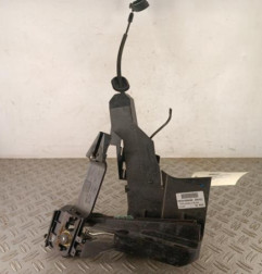 Serrure avant droit FORD FIESTA 5 Photo n°1