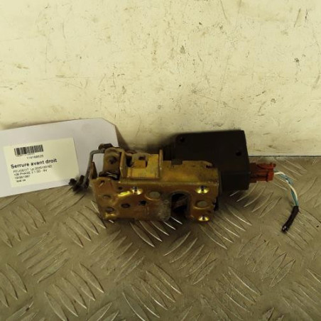 Serrure avant droit PEUGEOT 106 Photo n°1