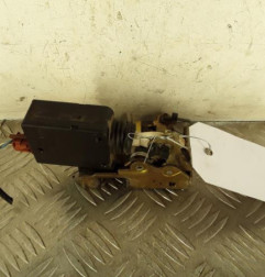 Serrure avant droit PEUGEOT 106