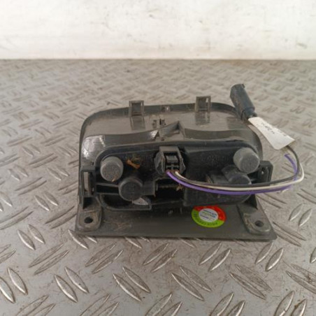 Feu de pare choc arriere droit RENAULT TRAFIC 2