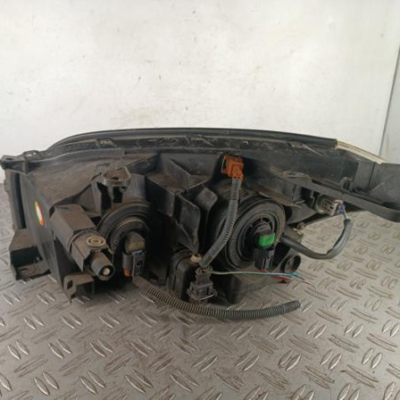 Optique avant principal droit (feux)(phare) TOYOTA RAV4 3