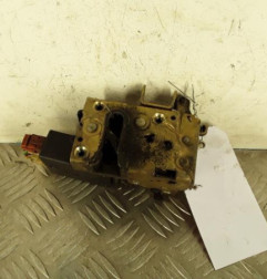 Serrure avant gauche PEUGEOT 106