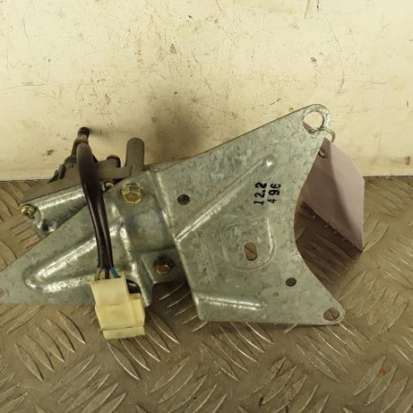 Moteur essuie glace arriere RENAULT CLIO 1
