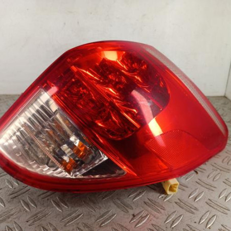 Feu arriere principal droit (feux) TOYOTA RAV4 3 Photo n°1