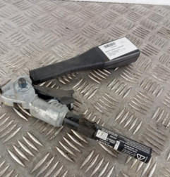 Attache ceinture avant droit OPEL CORSA D Photo n°1