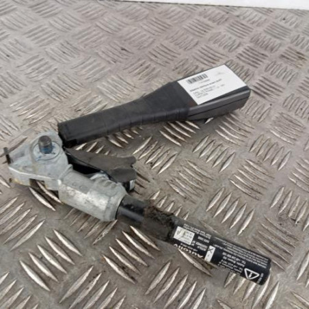 Attache ceinture avant droit OPEL CORSA D Photo n°1