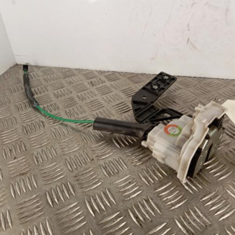 Serrure avant droit ALFA ROMEO 159