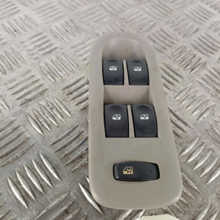 Interrupteur de leve vitre avant gauche RENAULT CLIO 3 Photo n°1