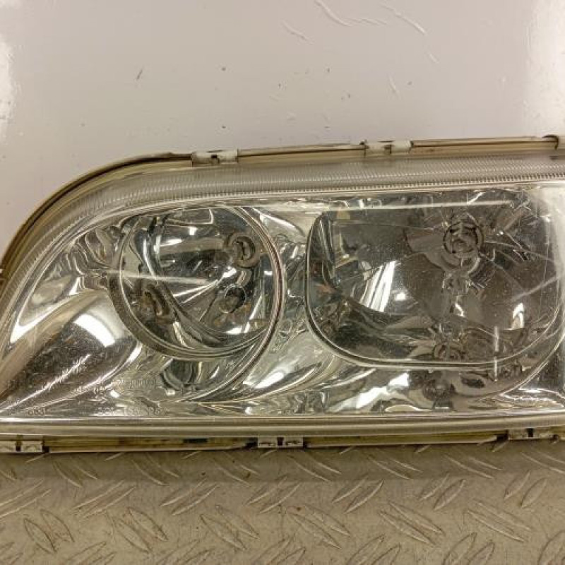 Optique avant principal gauche (feux)(phare) VOLVO S 40 1