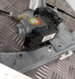 Leve vitre electrique avant gauche RENAULT CLIO 3 Photo n°3