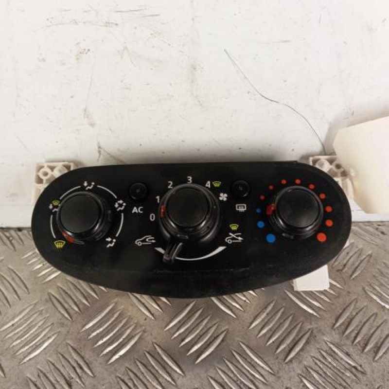 Commande chauffage DACIA SANDERO 2 Commande chauffage DACIA SANDERO 2