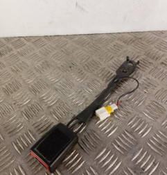 Attache ceinture avant gauche PEUGEOT 5008 1 Photo n°1