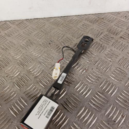 Attache ceinture avant gauche PEUGEOT 5008 1